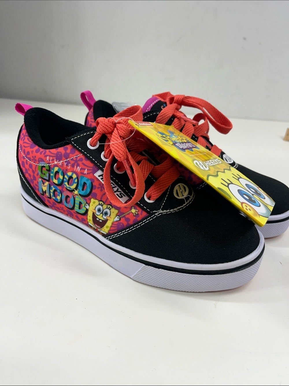 NWT Sponge Bob Heelys Size 2